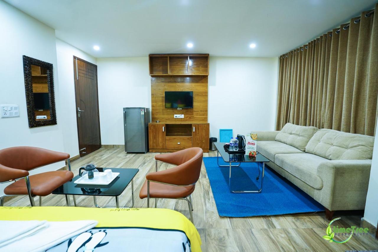 Lime Tree Hotel Near 32Nd Avenue Sector 29 Gurgaon Exterior foto